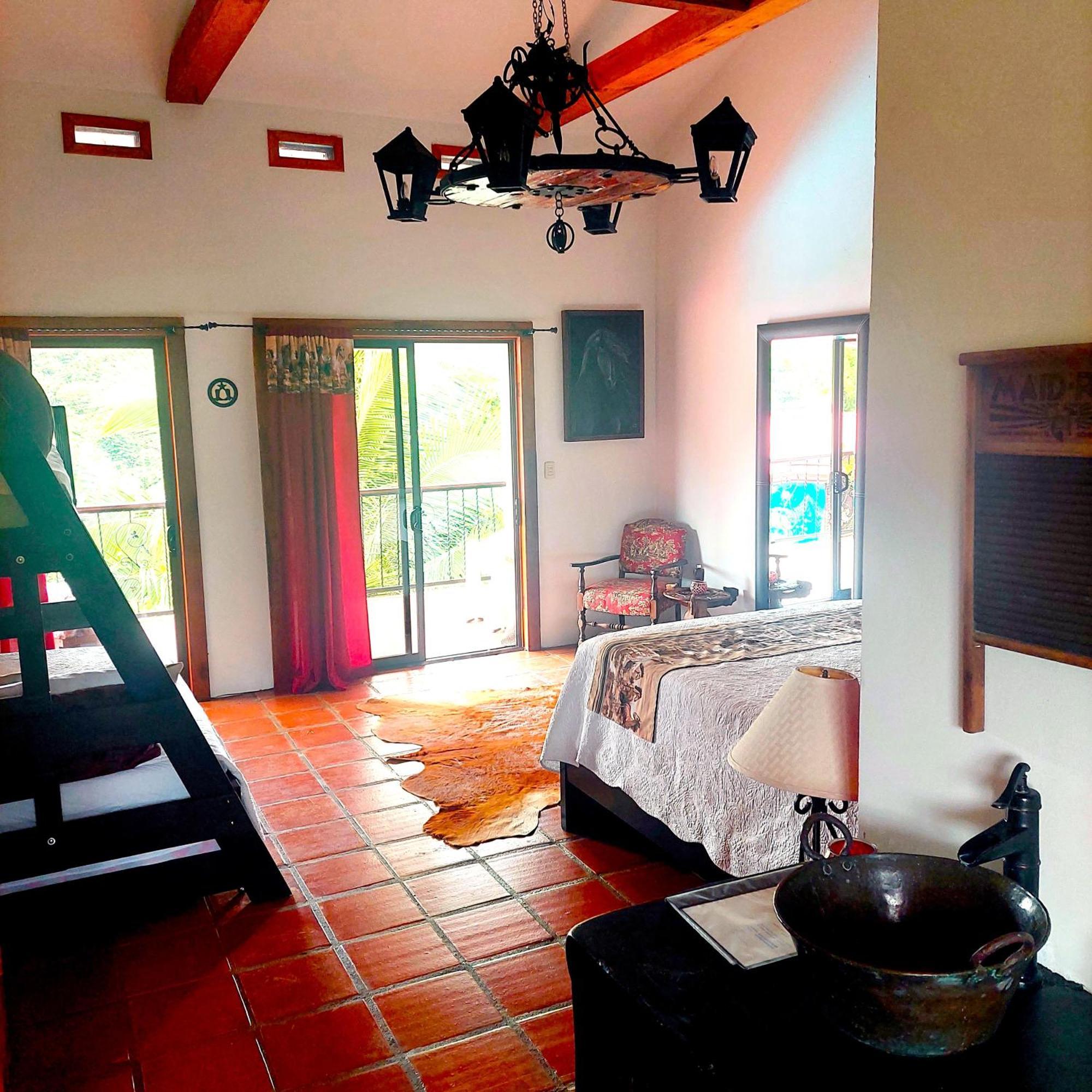 Toucan Lane Hotel And Restaurant Nuevo Arenal Eksteriør billede